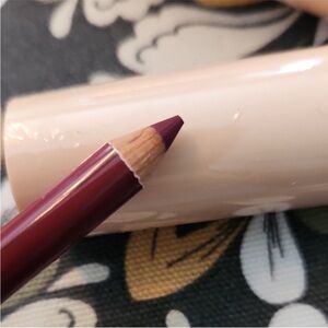 The Crème Shop - Liplock Lip Liner Shade: Wine Not NWT Red Pencil